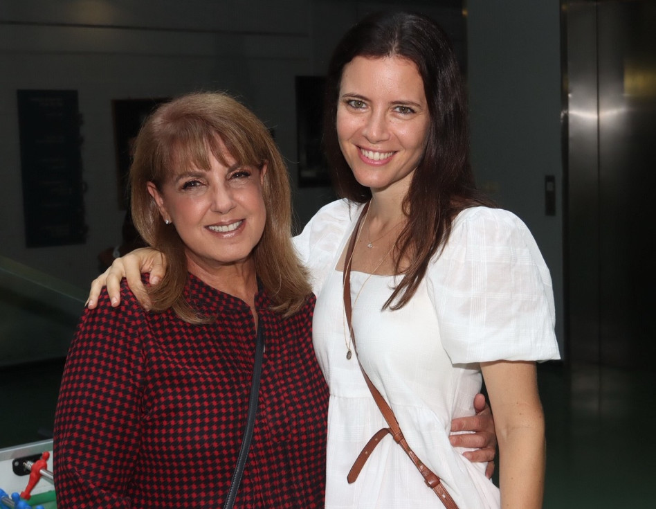 קרן ארזי וליאורה עופר (צילום: אביב חופי)