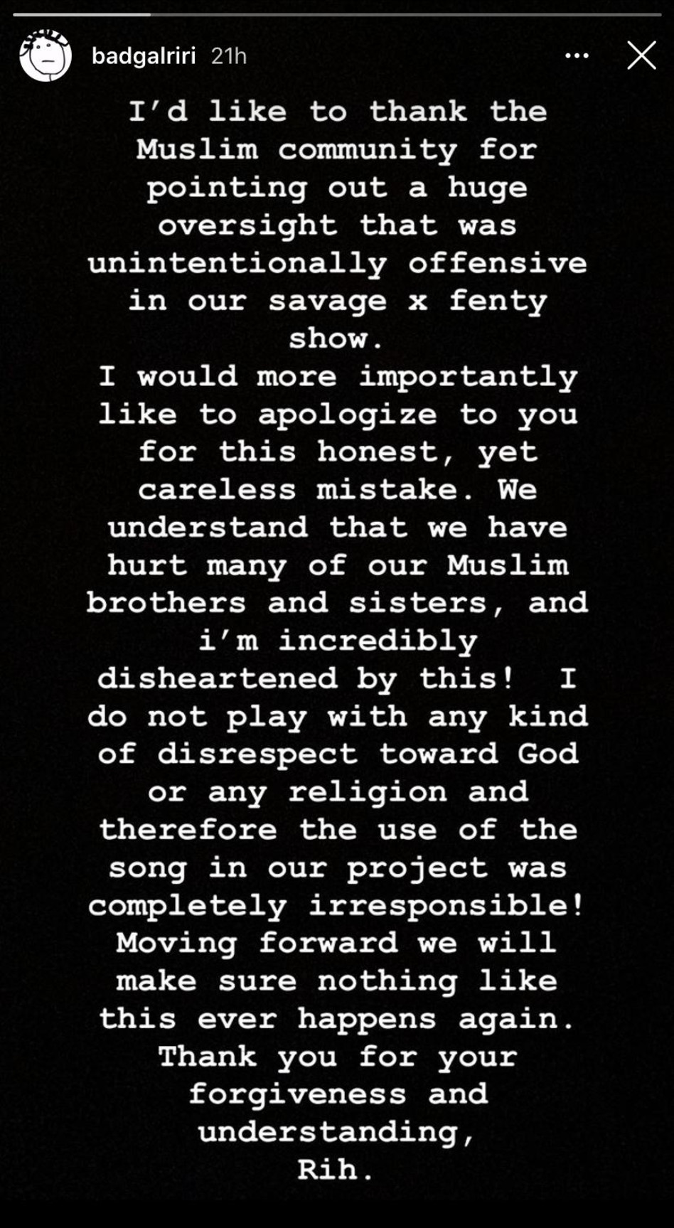 מתנצלת שלא כהרגלה. הסטורי של ריהאנה (צילום: צילום מסך אינסטגרם)