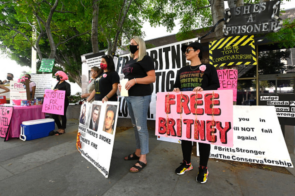 freebritney# מעריצים מפגינים. (צילום: Frazer HarrisonGetty Images)