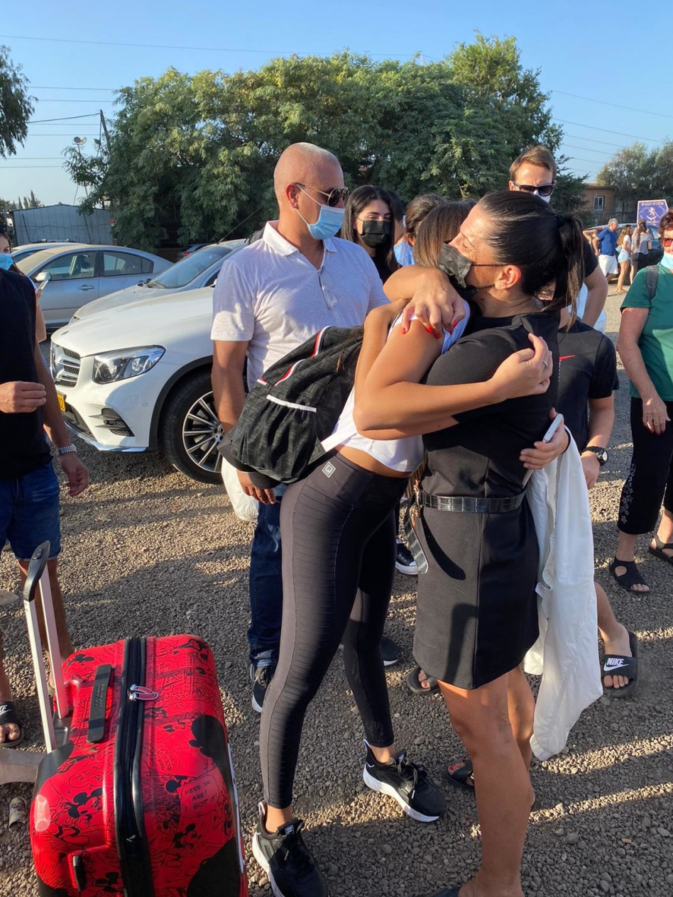 נפרדת מאמא. קים אור אזולאי (צילום: יח''צ)