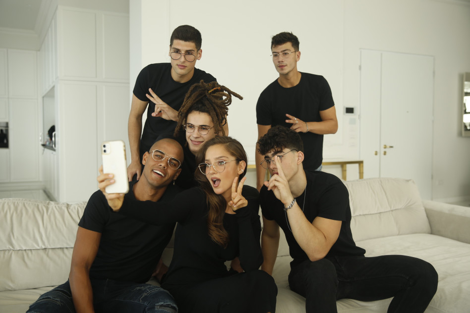 נטע אלחמיסטר והדוגמנים של ארוקה (צילום: גיל חיון)