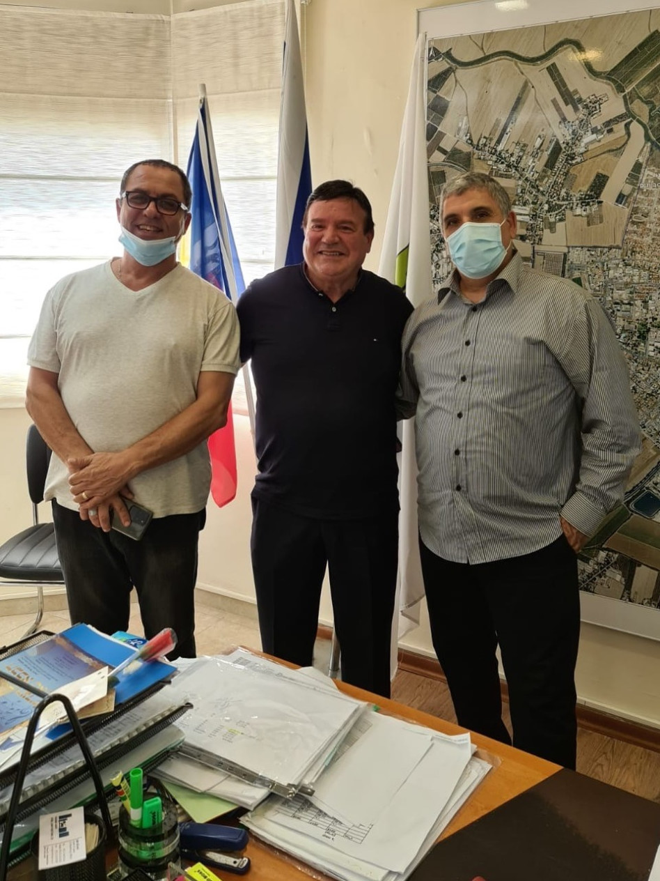 יוסי סולימני, רפי אלול, אליהו זהר (צילום: עיריית קריית מלאכי)