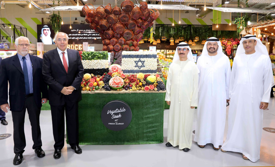 אחמד מחבוב מוסאביח, מוחמד אל מועלם, סולטן אחמד בין סוליים, &nbsp; שלומי פוגל ויואב שור (צילום: DP WORLD)