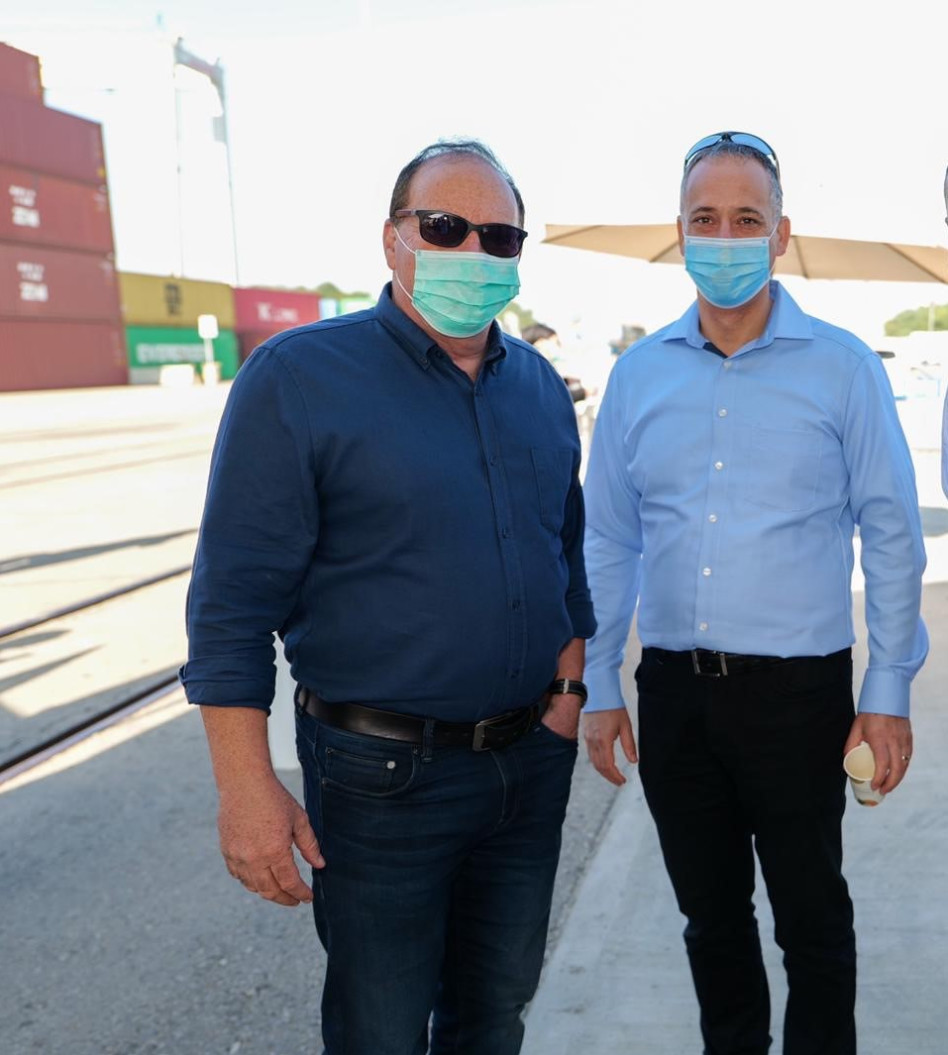 צחי גולן ומיכאל מייקסנר (צילום: שבתאי טל cloudview)