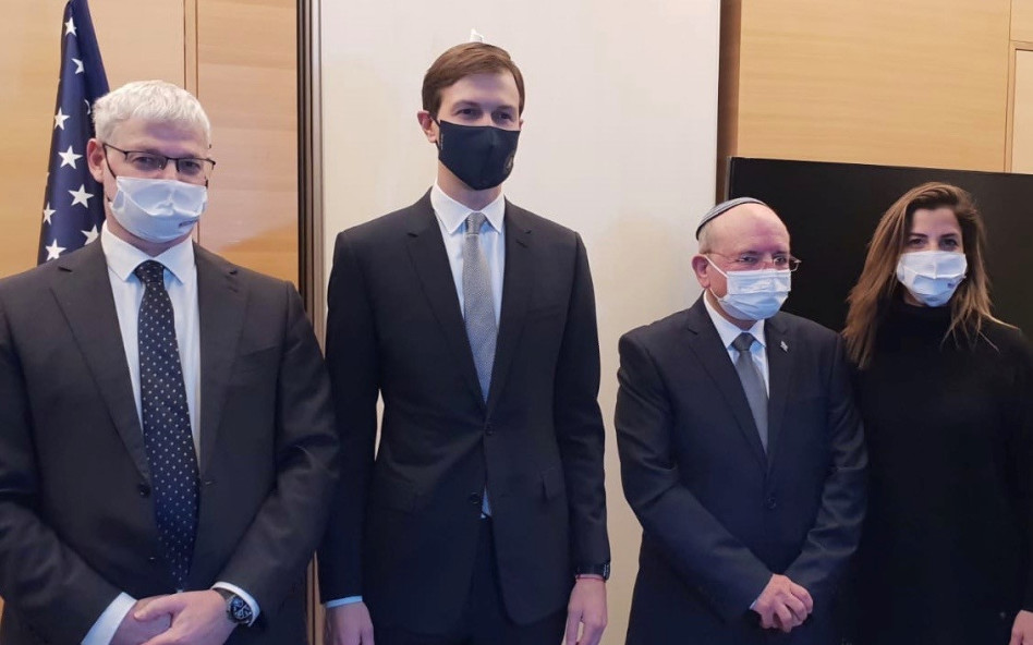 שני שיפרמן, מאיר בן-שבת, ג'ארד קושנר ואלון אושפיז (צילום: באדיבות רשת פתאל)