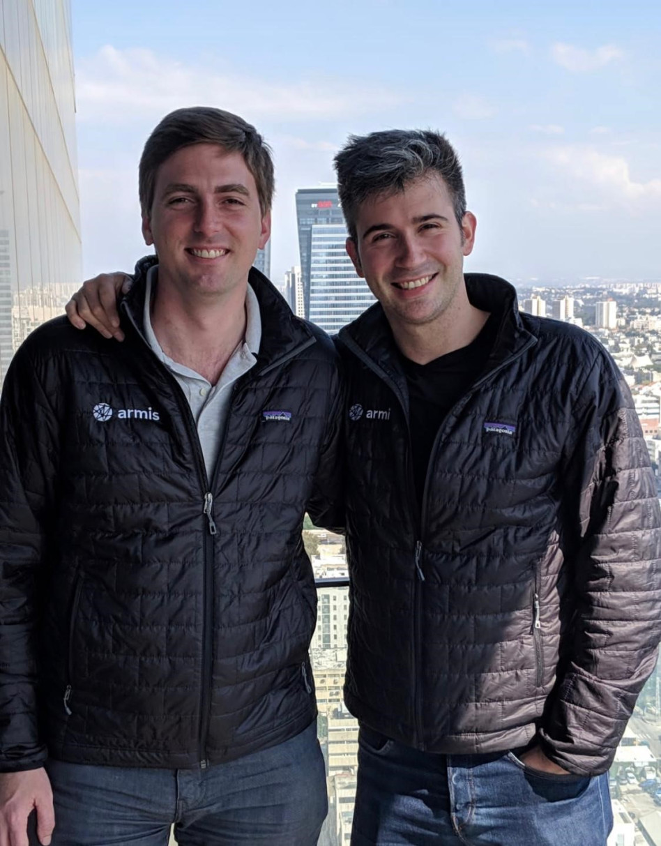 יבגני דיברוב ונדיר יזרעאל &nbsp; (צילום: באדיבות חברת ארמיס)