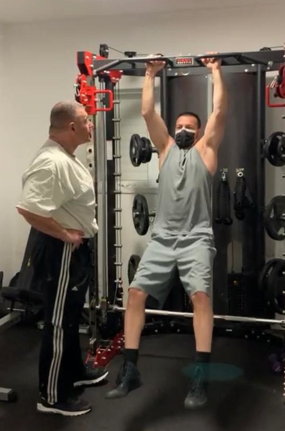 אקי אבני (צילום: Mathew Simon)