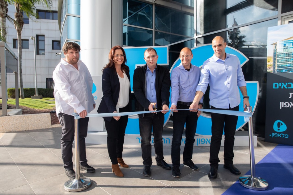 יחיאל שמן, גיל שרון, רן גוראון, דגנית קרמר ורמי גרינברג (צילום: מיכה בריקמן)