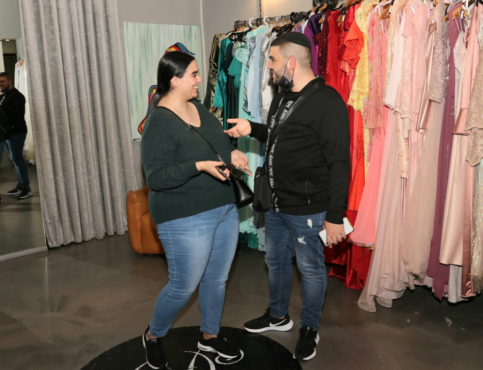 שלומי יפרח וארוסתו טליה (צילום: אור גפן)