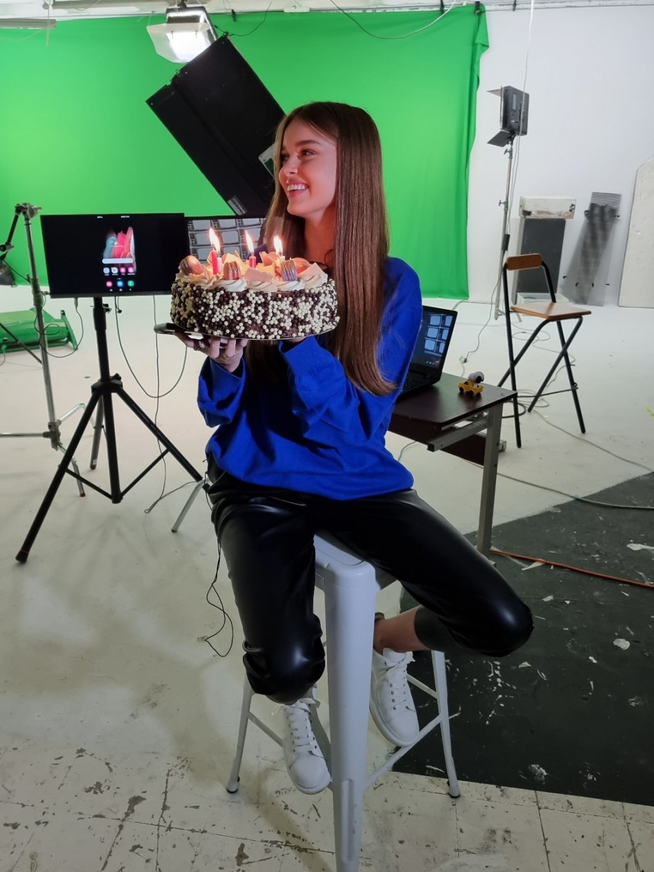 אנה זק (צילום: samsung galaxy s21 ultra)