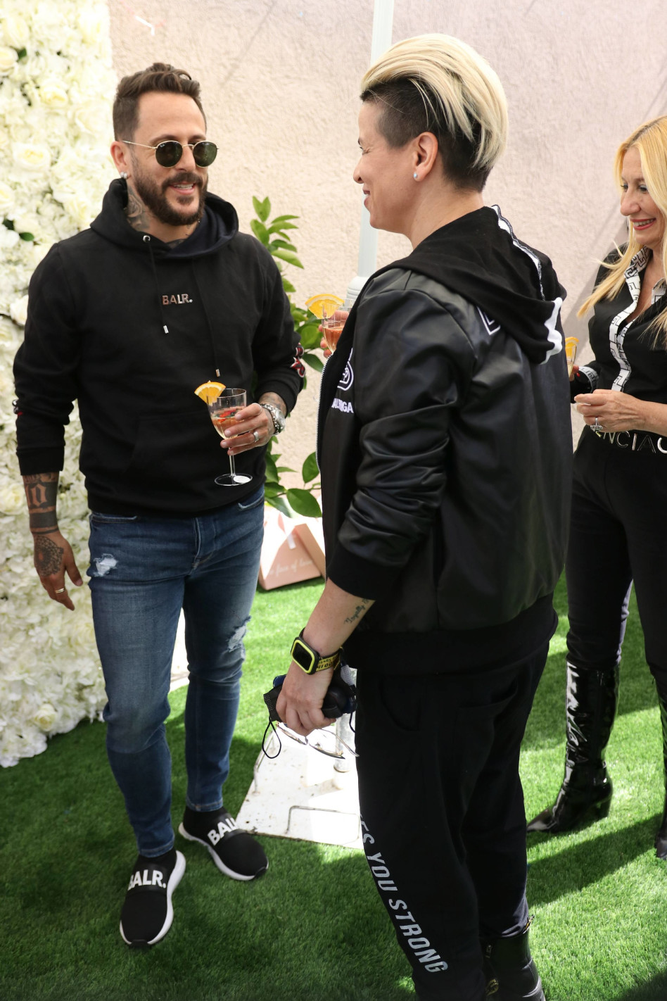 מחליפים חוויות כדורגל. אסי בוזגלו, סילבי ז'אן (צילום: אור גפן)