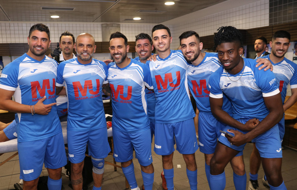 קבוצת הזמרים (צילום: אור גפן)