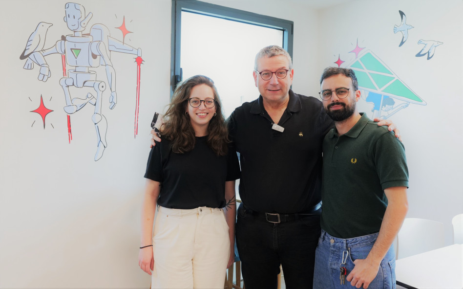 אורי תירוש, גדעון בן-צבי וג'וליה שרר (צילום: גיל נאור)