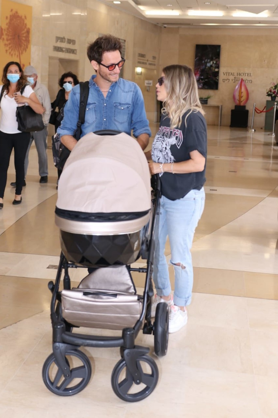 מאושרים (צילום: אור גפן)