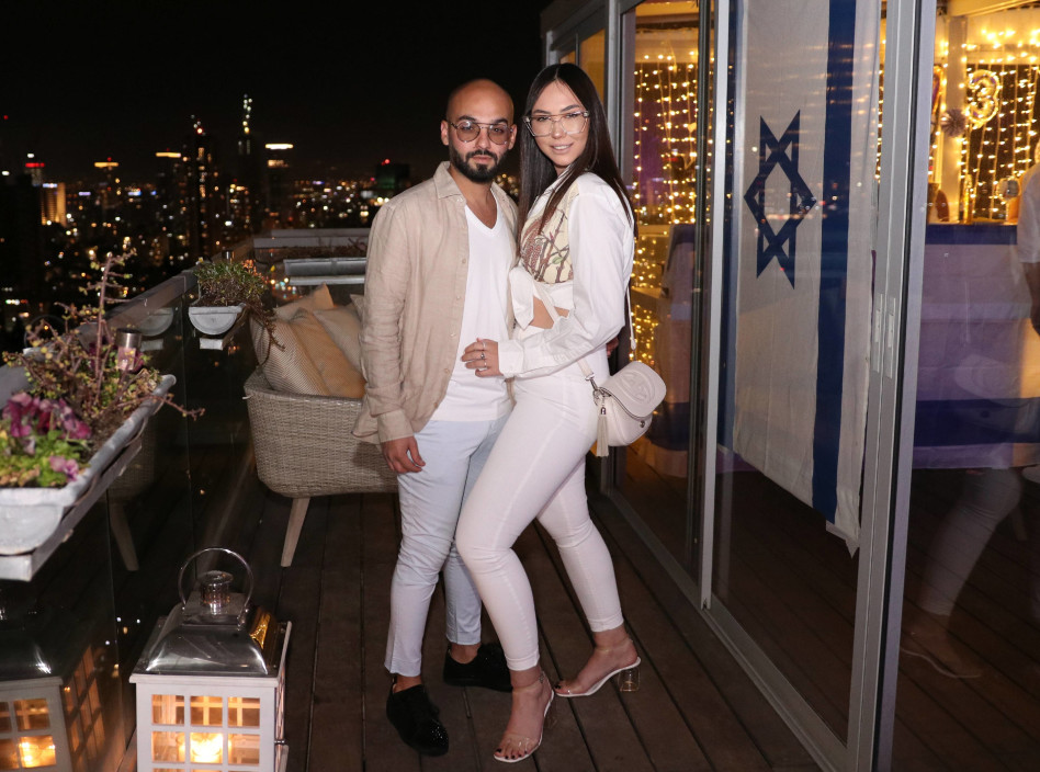 ניקול רזניקוב ובן הזוג (צילום: אור גפן)