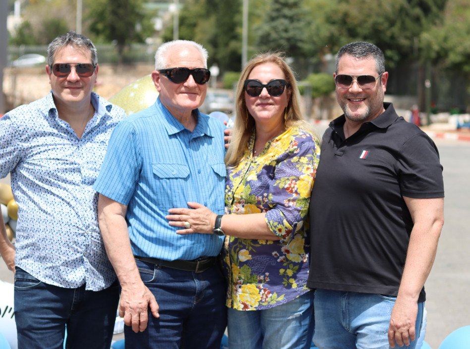 דני, צביה, עמי ואלי זוגלובק&nbsp; (צילום: רובי נוי)