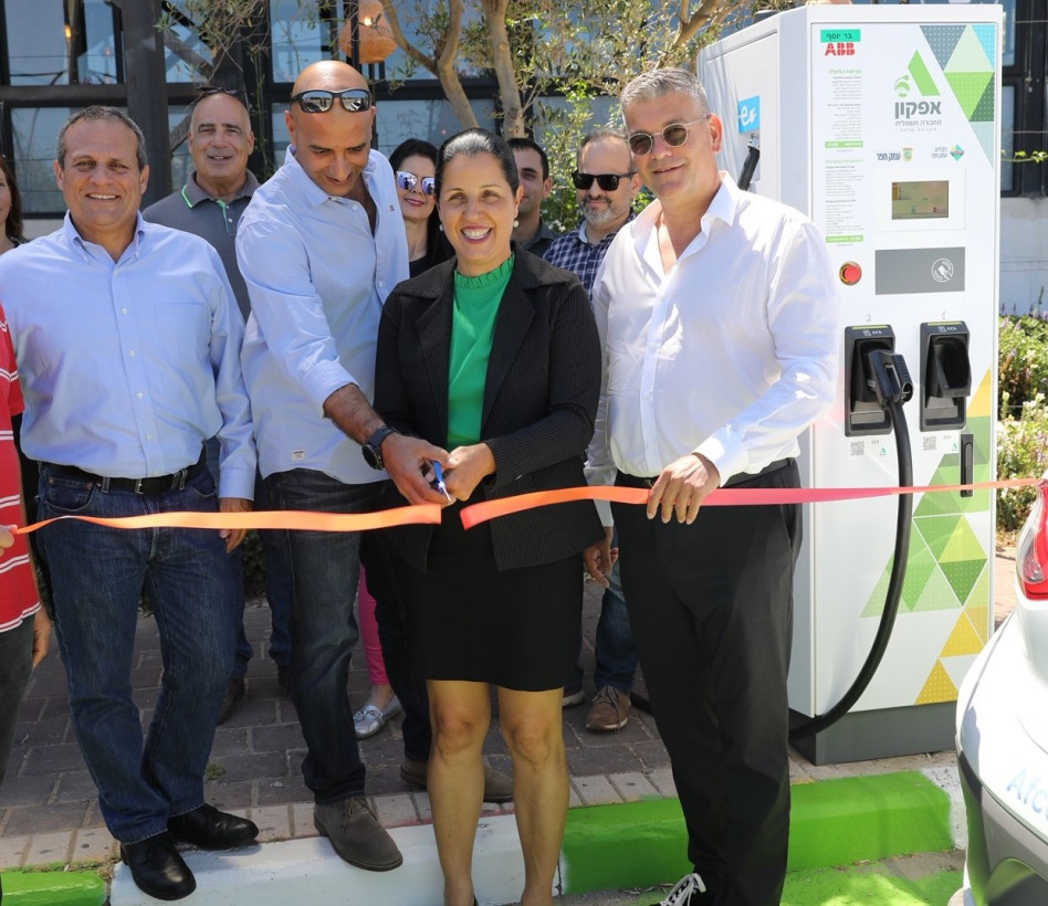 ישראל רייף, גלית שאול, אודי אליהו וירון קריסי&nbsp; (צילום: רפי דלויה)