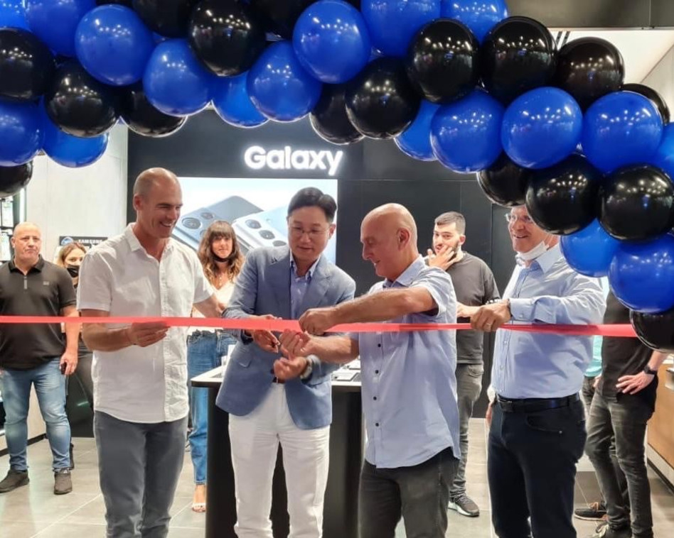 יעקב לוקסנבורג, אלי לביא וצ'ארלי יו (צילום: סאני תקשורת)