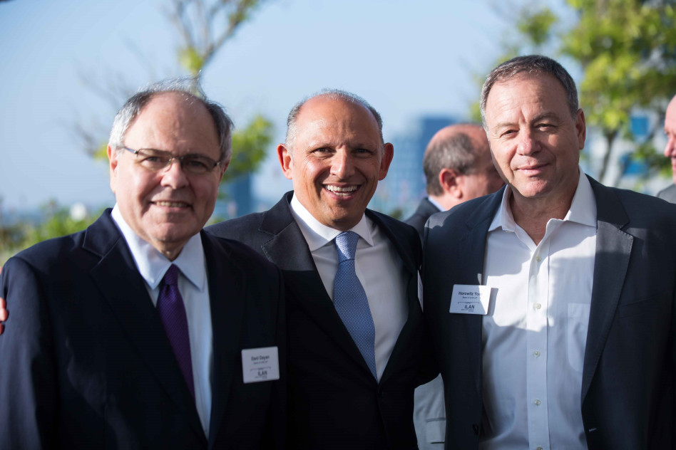 יואב הורוביץ, אייזיק אסא ודני דיין&nbsp; (צילום: דרור סיתהכל)