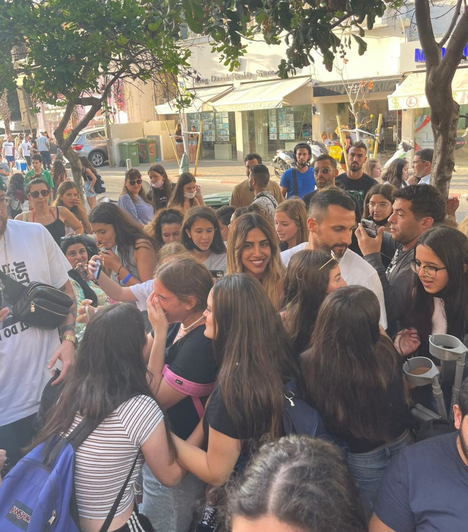 ילדות בוכות (צילום: באדיבות רוח גבית)