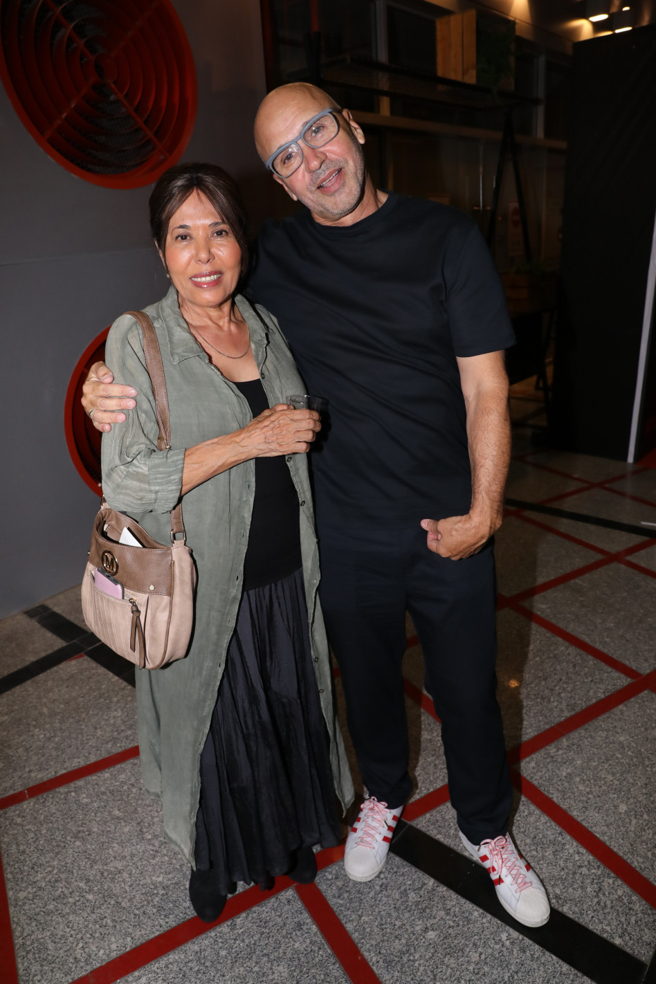 גל אוחובסקי, מרגלית צנעני (צילום: רפי דלויה)