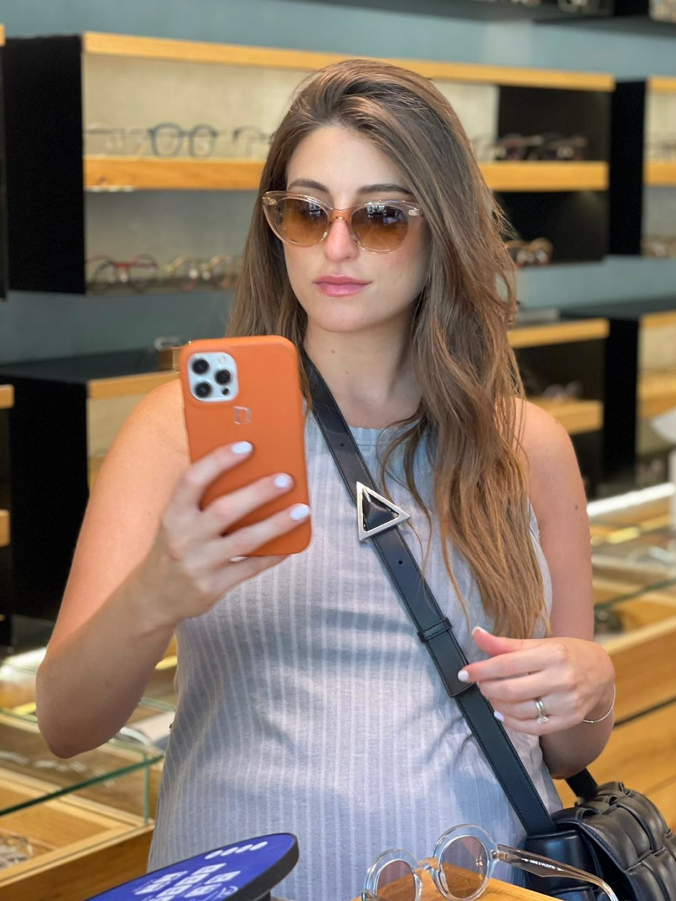 כמובן שצריך לעבור את מבחן הסלפי. דנה זרמון (צילום: באדיבות רוח גבית)