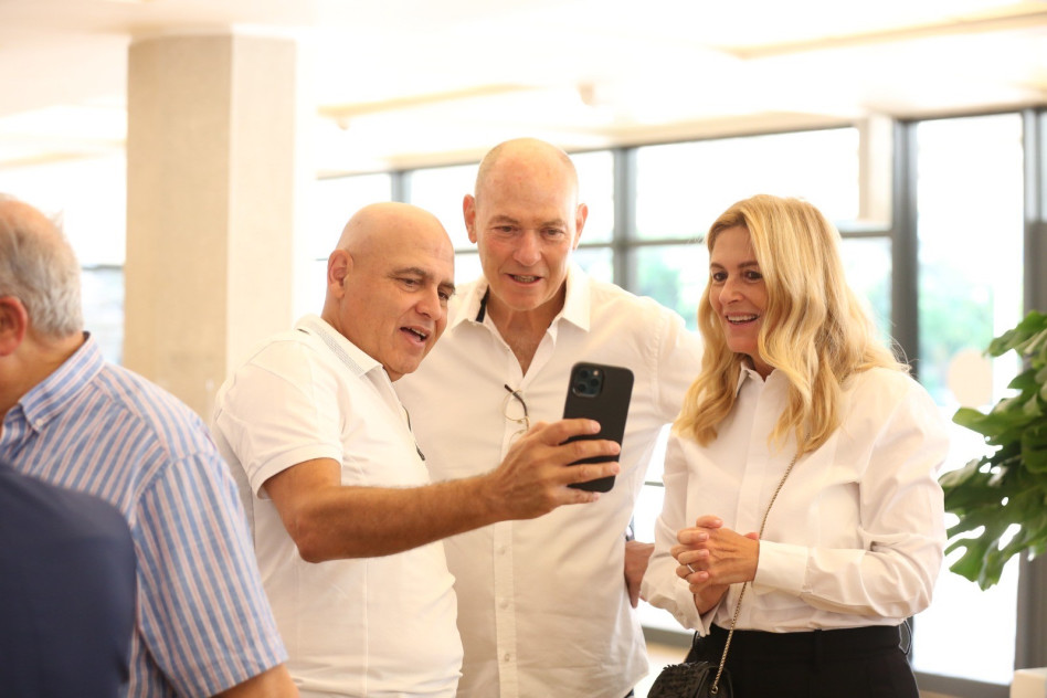 אתי וגבי רוטר ודוד פתאל (צילום: אבי רוקח)