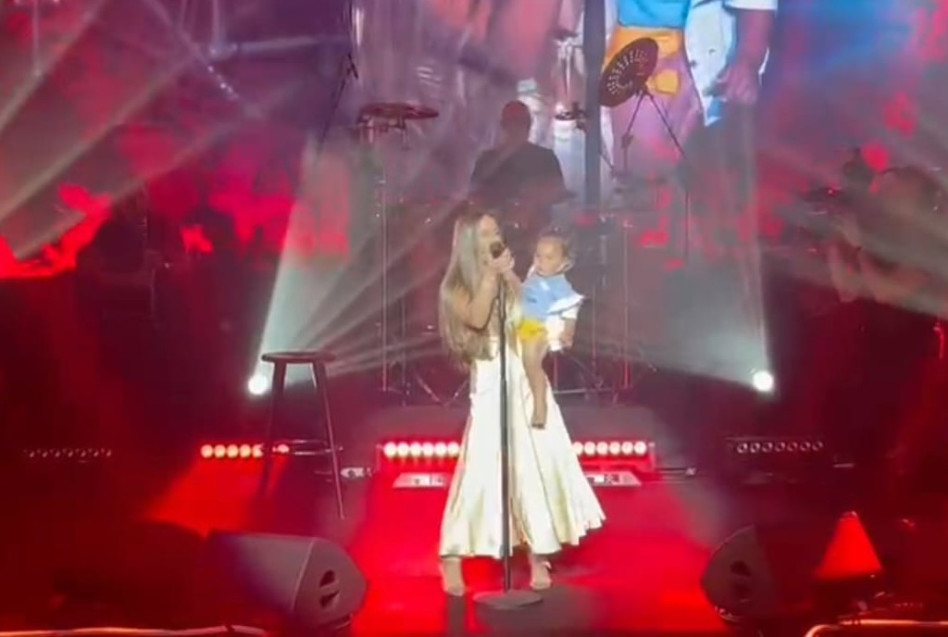 עדן בן זקן ומישל (צילום: באדיבות עופר מנחם תקשורת ויחסי ציבור)