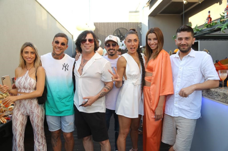 יהודה יצחקוב, אלמוג חדד, אירה דולפין, סקאזי, גוזי זירה, בר פרץ (צילום: דור בורכוב)