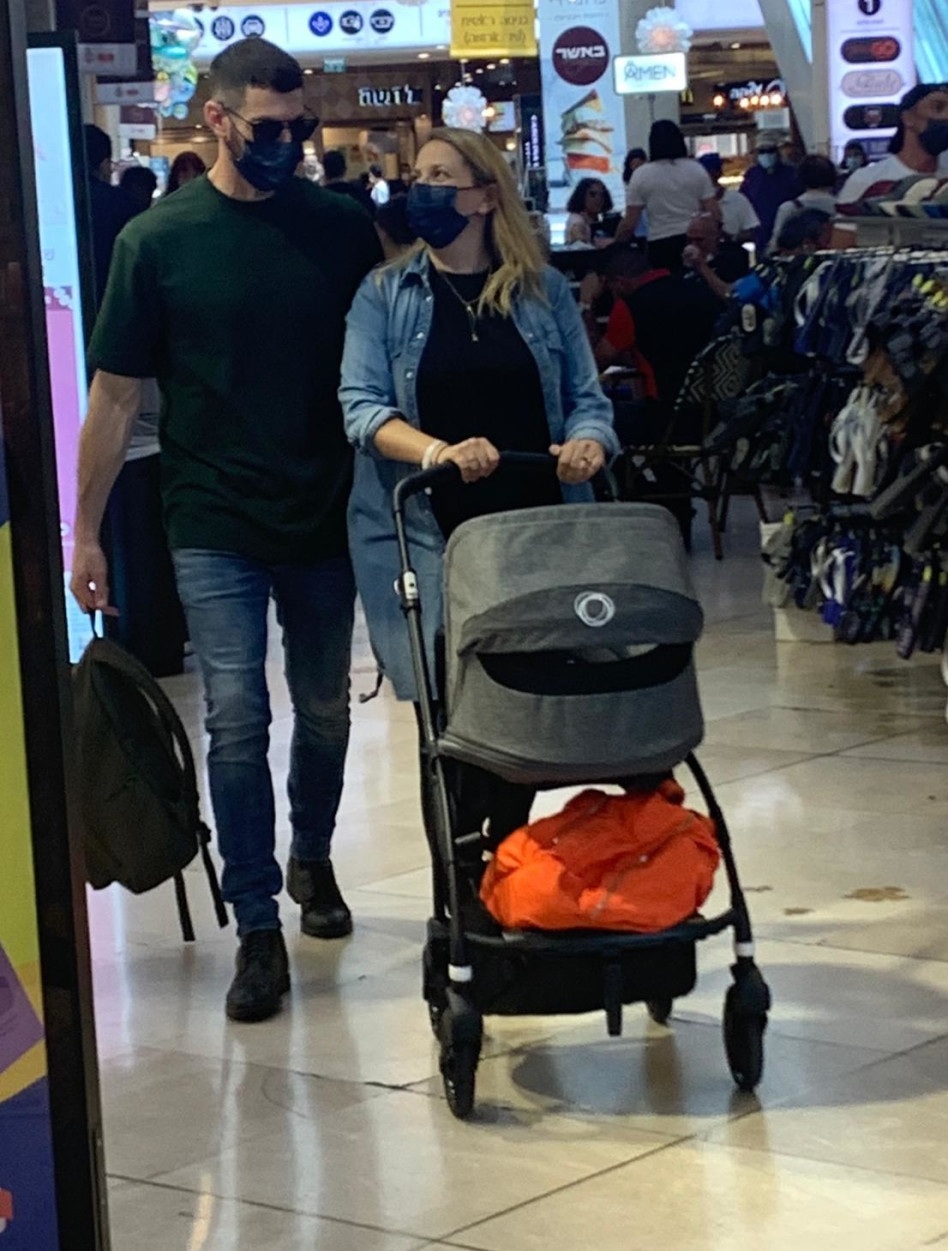 חיים אתגר ואשתו ענבל (צילום: צ'ינו)