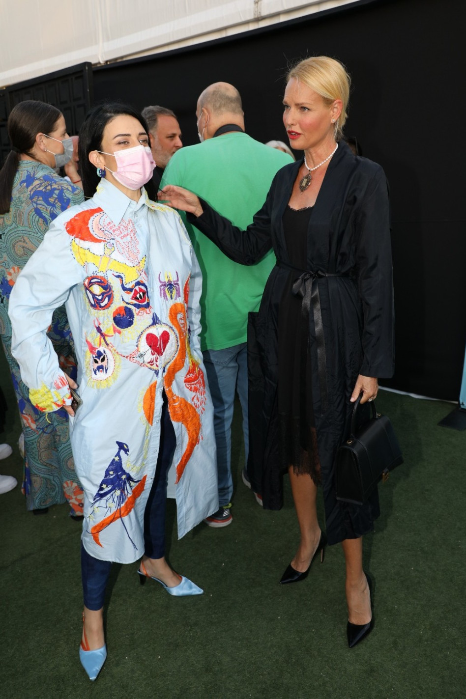 נינט טייב, גלית גוטמן (צילום: רפי דלויה)