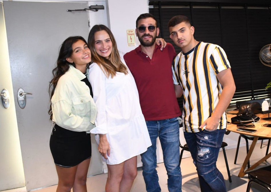 ליאם גולן, אלירז שדה, אילנית לוי, אלין גולן (צילום: אביב חופי)