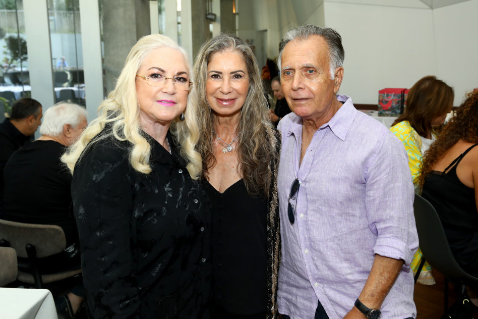 קובי ועדה אושרת עם גילה לפידות (צילום: איציק בירן)