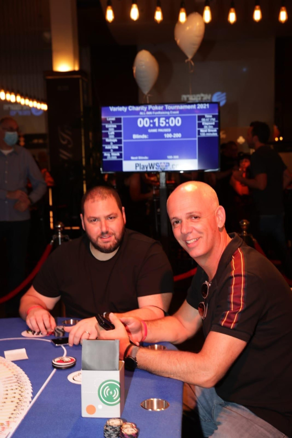 יאיר לויינשטיין ושליו חוליו (צילום: באדיבות וראייטי)