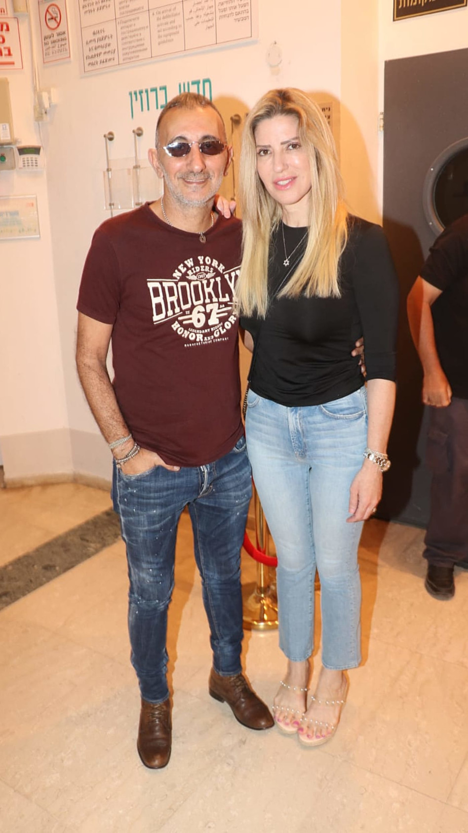 שמעון בוסקילה ובת הזוג (צילום: ניר פקין, באדיבות וואלה!)