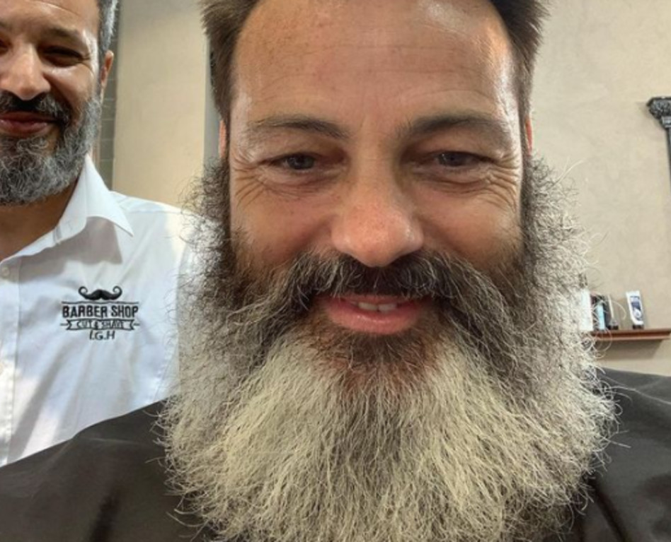 עם הזקן הארוך. אקי אבני (צילום: צילום מסך אינסטגרם)