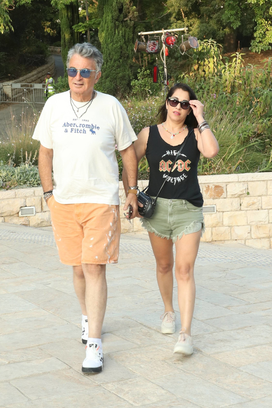 ננסי ברנדס ובת הזוג החדשה  (צילום: אור גפן, יח''צ)