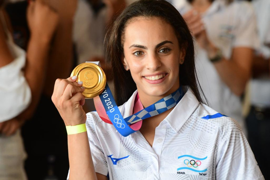 לינוי אשרם בנתב''ג (צילום: אבשלום ששוני)