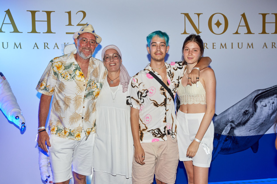 חיים זאנתי, יונתן טופז ומשפחתם (צילום: שוקה כהן)