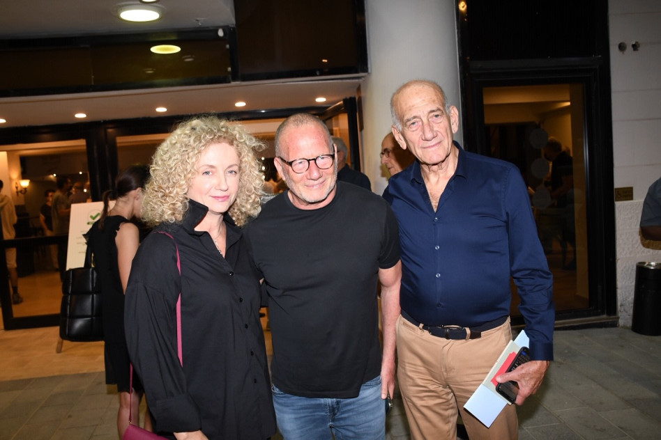 אהוד אולמרט, רוני דואק ולנה קריינדלין (צילום: אביב חופי)