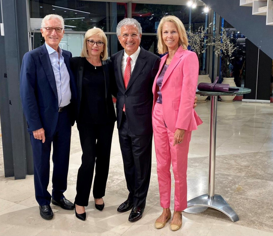 שרון הראל, משה ופנינה אדרי וסר רונלד כהן (צילום: יח''צ)