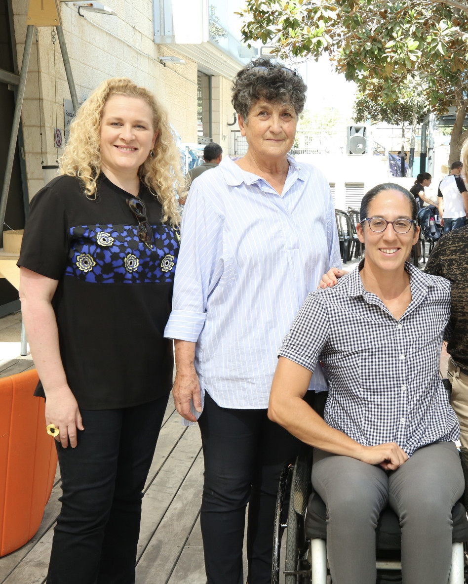 מורן סמואל, מיה הלוי וג'ואנה לנדאו (צילום: נעמה מרינברג)