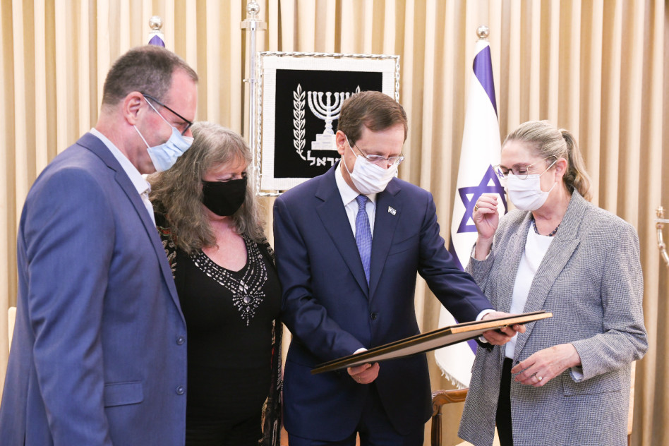 מיכל ויצחק הרצוג, מירי זיו ומשה בר חיים (צילום: נתנאל תבל)