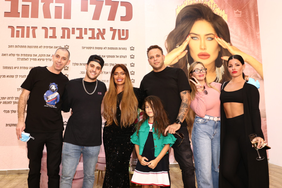 אביבית בר זוהר, לאורה, אור שפיץ, ישראל אור, קווין רובין, תמיר ורדי (צילום: אור גפן)