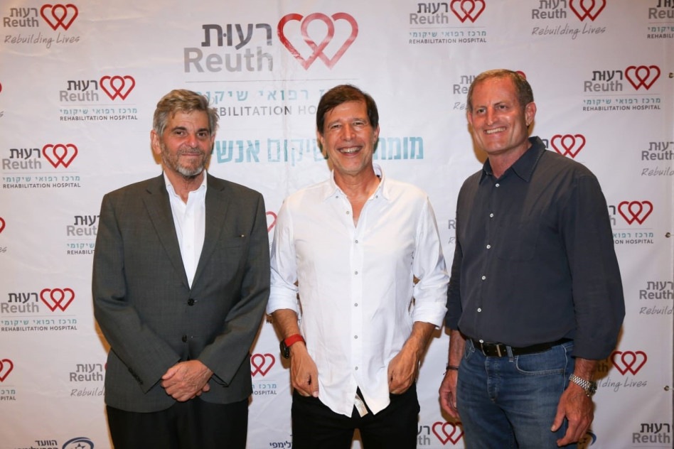 דן להט, יובל שחר וצבי פירון (צילום: דרור עינב)