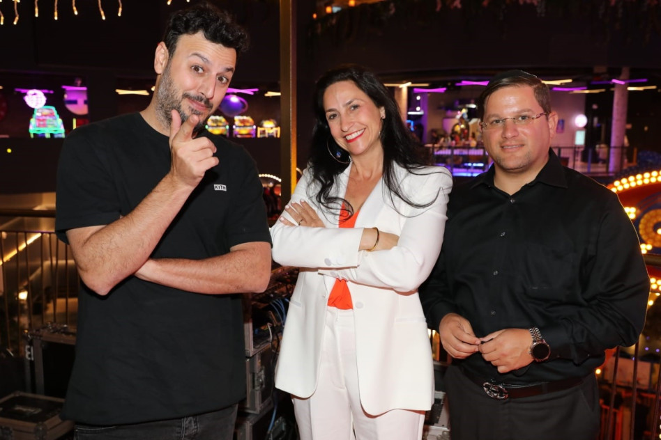 חנוך קס, קארין לרום-נוי ואיתי גלו  (צילום: רפי דלויה)