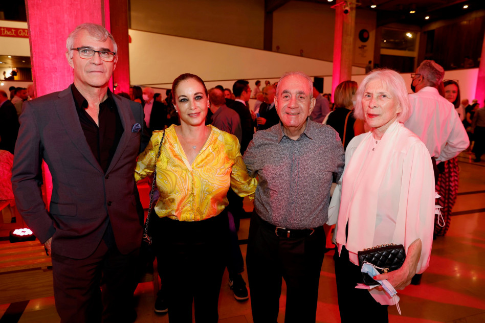 חוה ואלפרד אקירוב, שירה וישי דוידי (צילום: גיא יחיאלי)