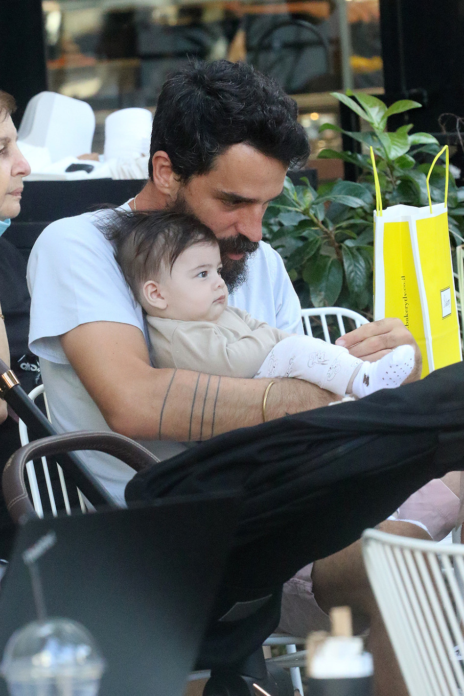 הכי סקסי גבר עם תינוק. אייל אלגבי, אדם אלגבי (צילום: פול סגל)