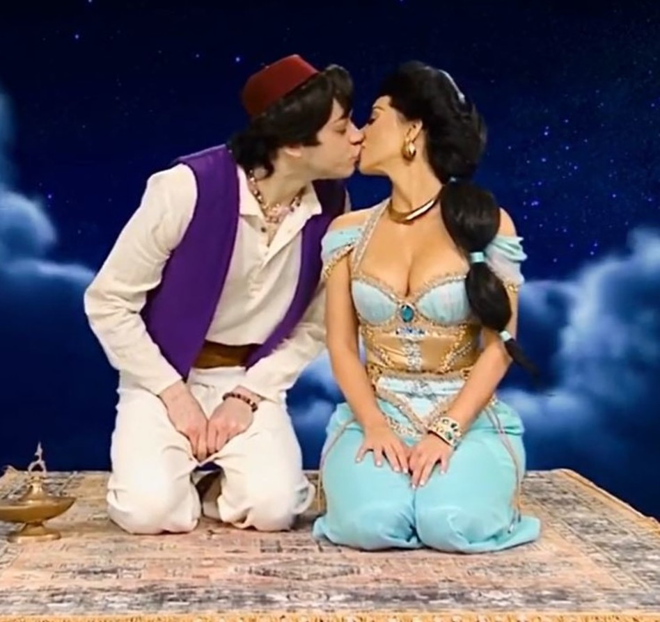 קים קרדשיאן, פיט דיווידסון (צילום: צילום מסך)