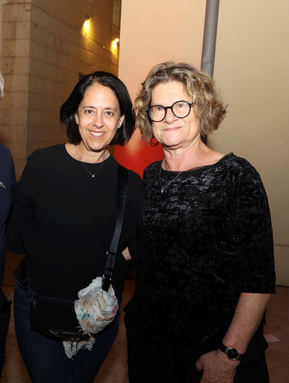 דינה אלדור ותמר יסעור (צילום: איציק בירן)